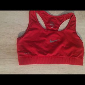 Women’s size small Nike sports bra
